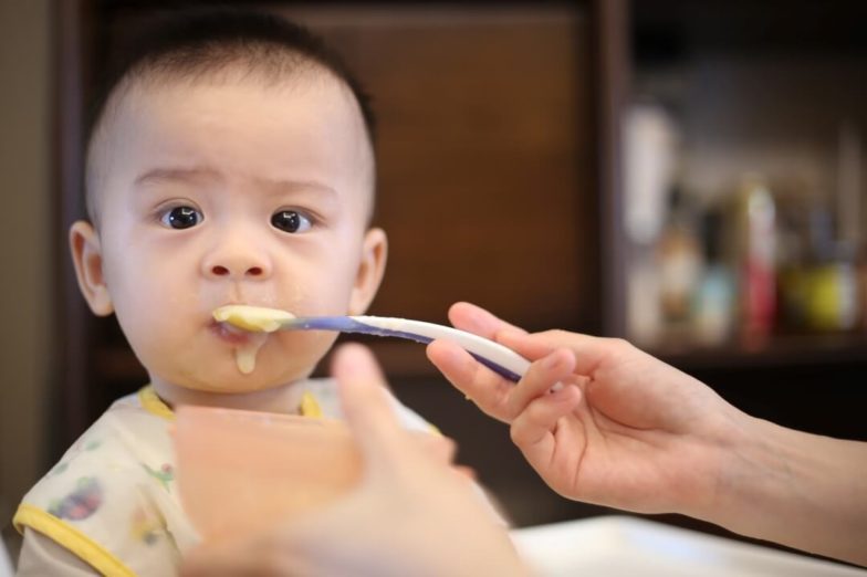 Step-by-Step Guide To Introducing Allergenic Foods To Your Baby