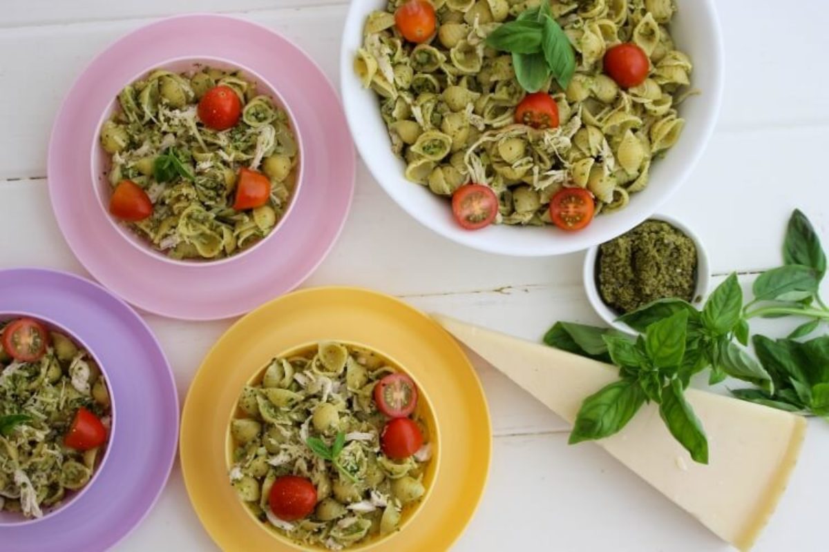 Chicken &#038; Broccoli Nut-Free Pesto Pasta Shells